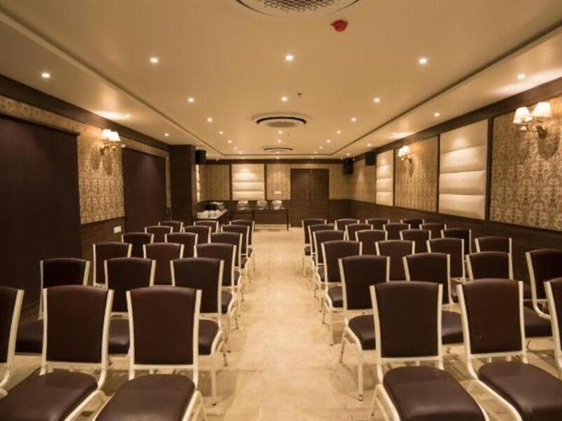 Hotel Virgo Sumeru Bhavnagar Exteriör bild