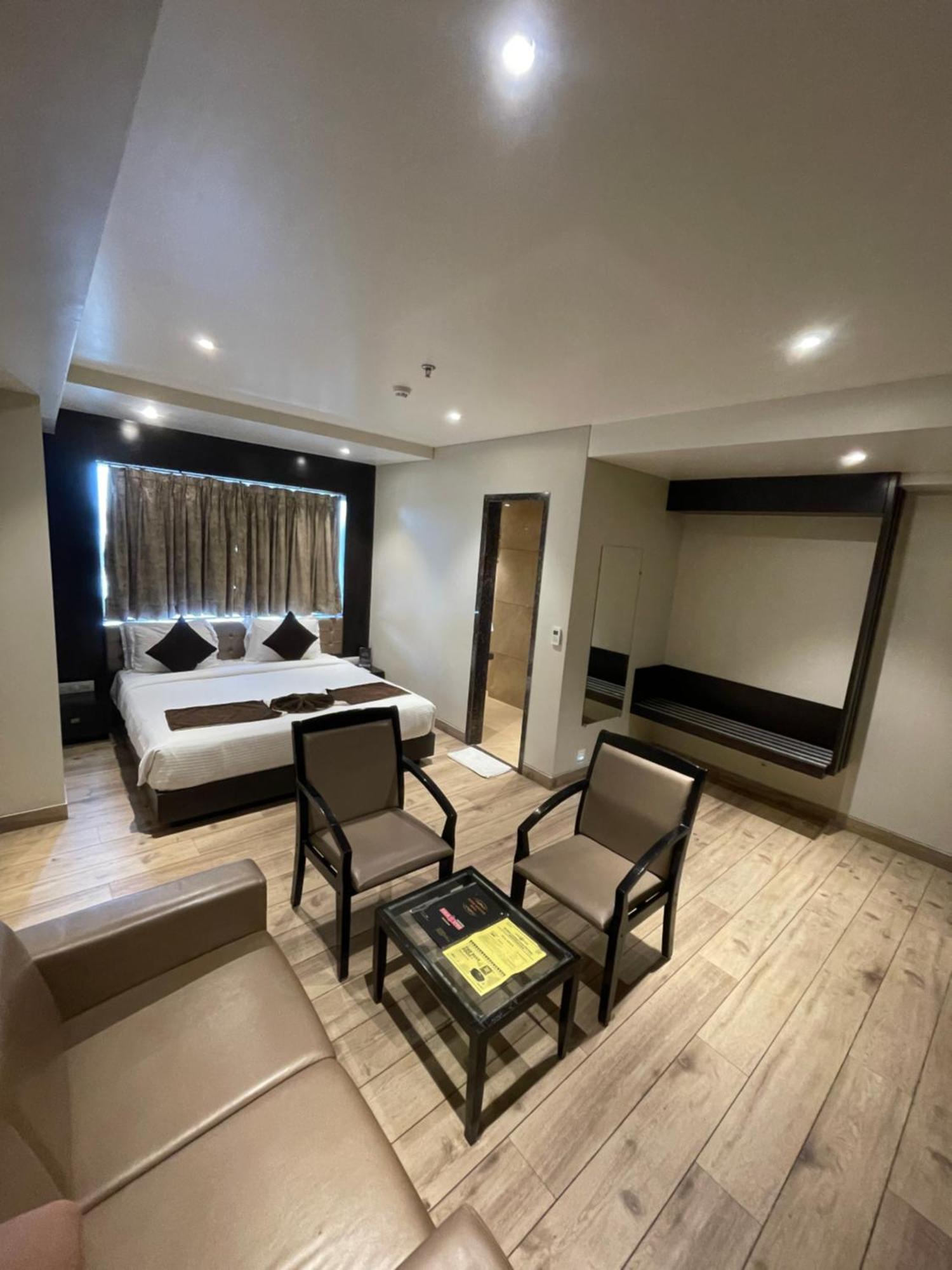Hotel Virgo Sumeru Bhavnagar Exteriör bild