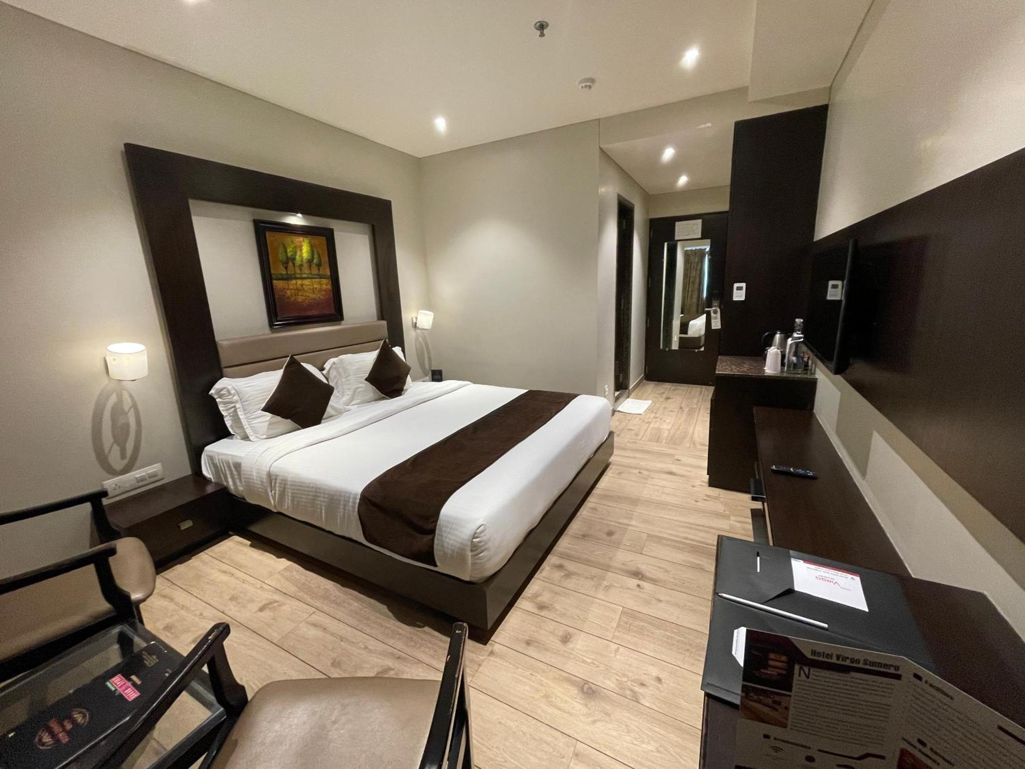 Hotel Virgo Sumeru Bhavnagar Exteriör bild