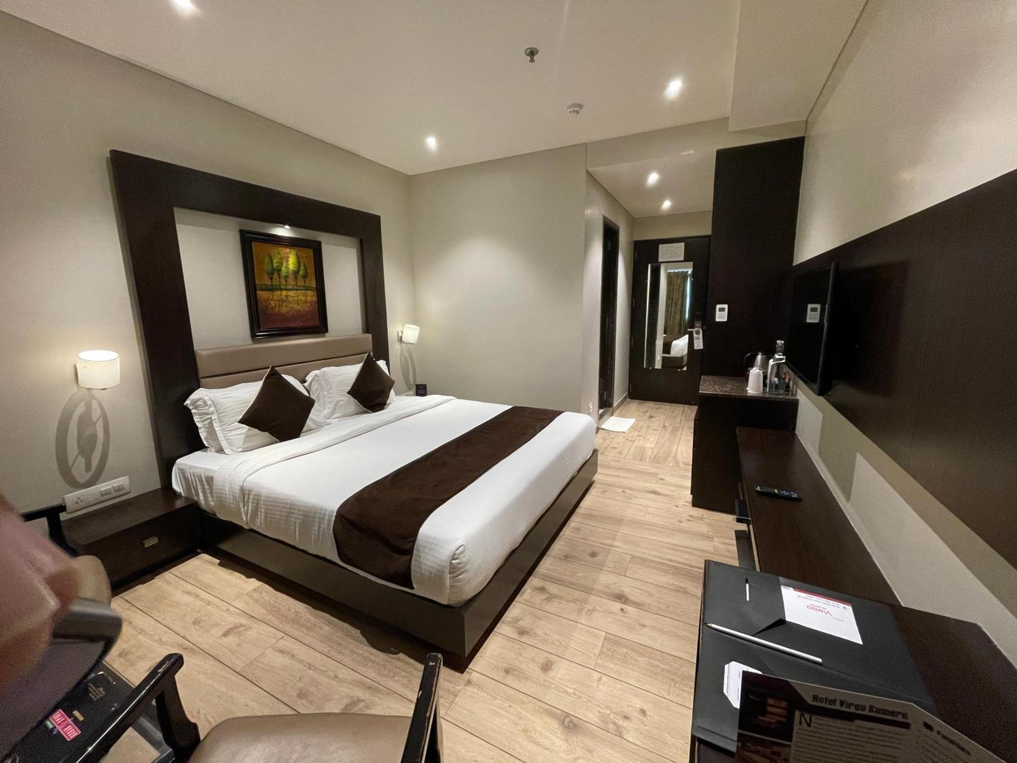Hotel Virgo Sumeru Bhavnagar Exteriör bild