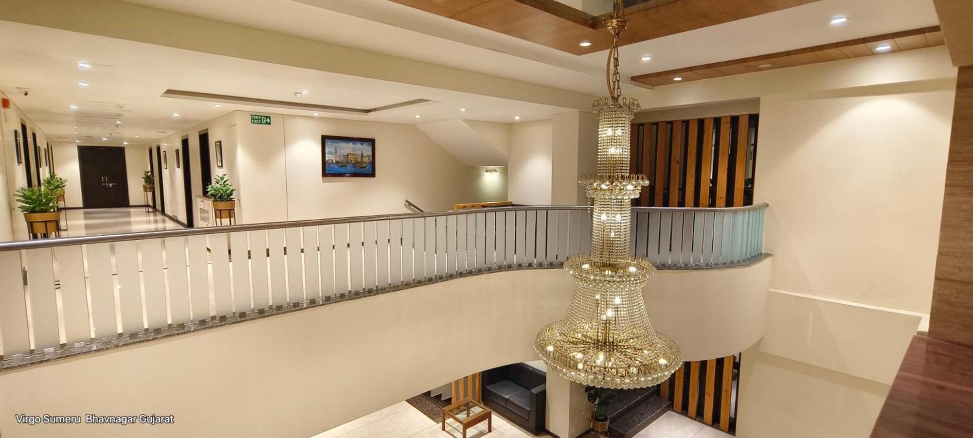 Hotel Virgo Sumeru Bhavnagar Exteriör bild